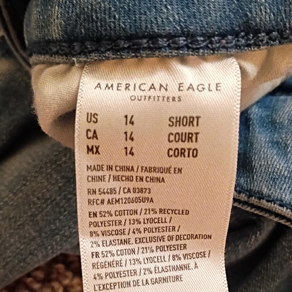 American Eagle Outfitters Women's Size 14short Light Blue Denim - Picture 3 of 5